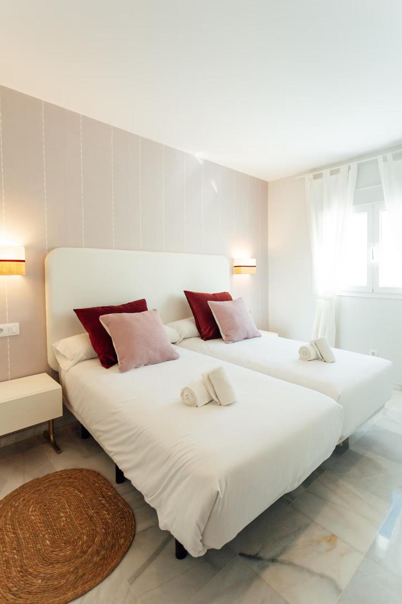 Reformed And Comfy- 2Bd 2Bth- Arenal Apartment Sevilla Exterior foto