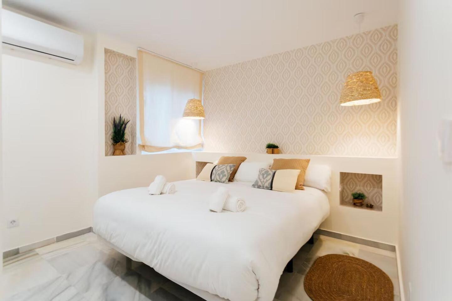 Reformed And Comfy- 2Bd 2Bth- Arenal Apartment Sevilla Exterior foto