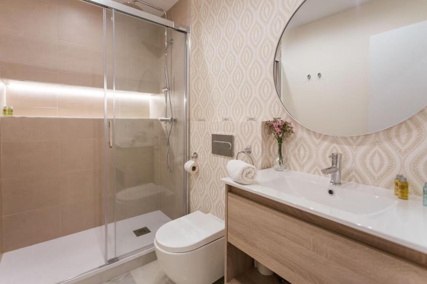 Reformed And Comfy- 2Bd 2Bth- Arenal Apartment Sevilla Exterior foto