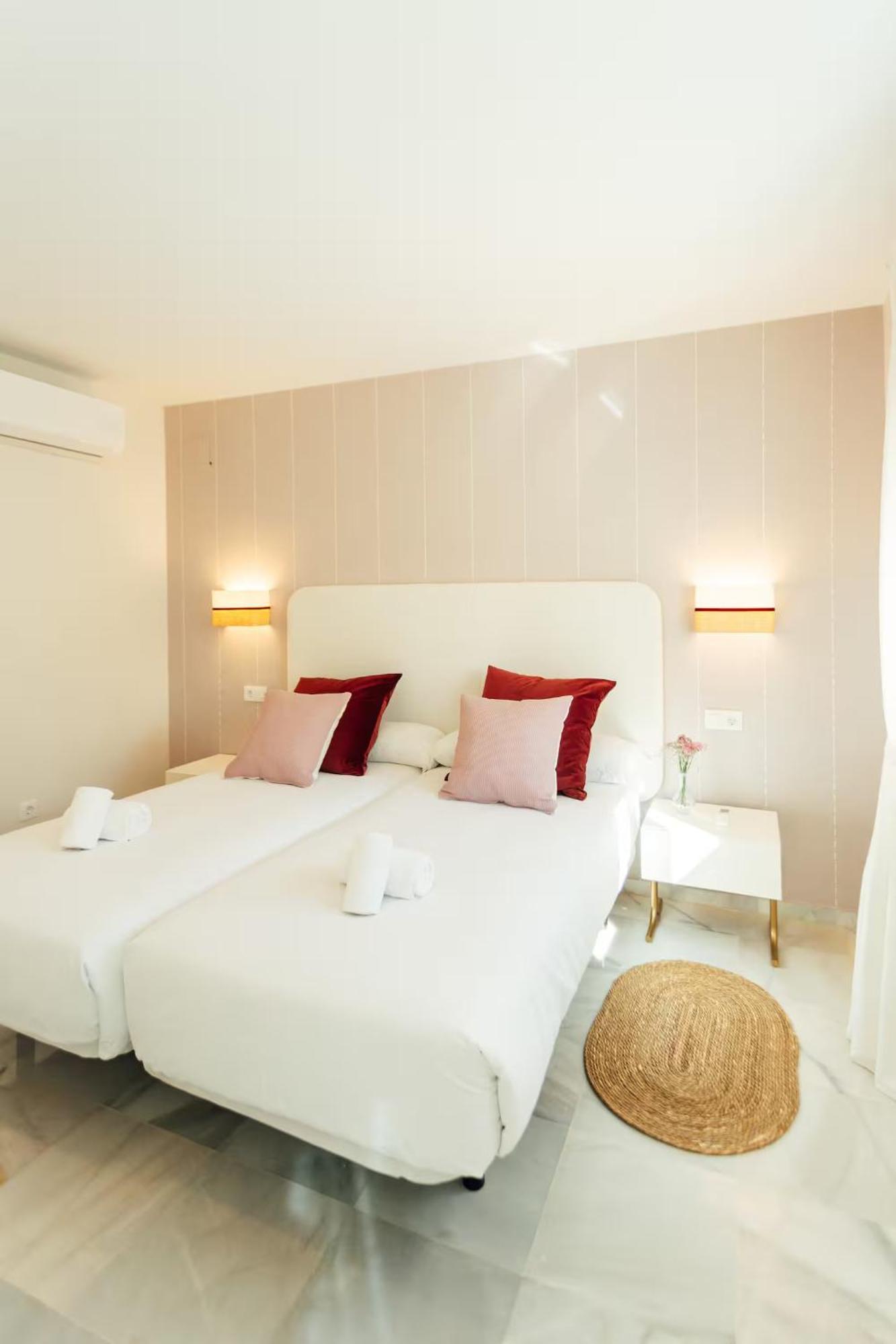 Reformed And Comfy- 2Bd 2Bth- Arenal Apartment Sevilla Exterior foto