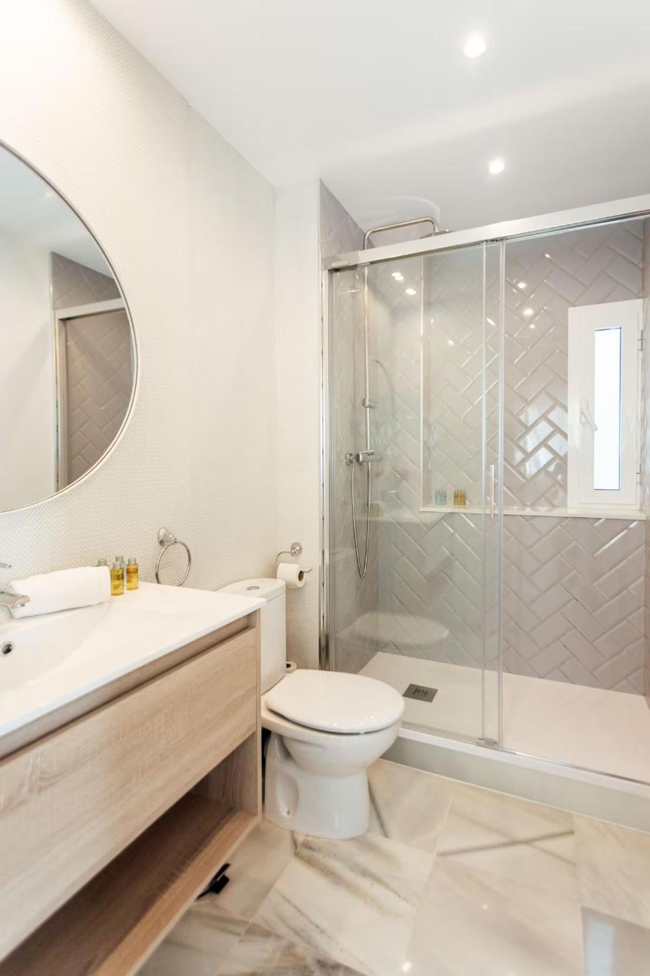 Reformed And Comfy- 2Bd 2Bth- Arenal Apartment Sevilla Exterior foto